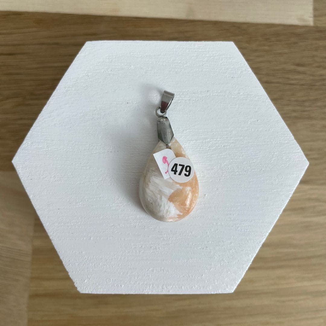 pendentif scolecite 479